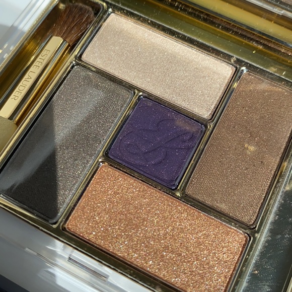Estée Lauder pure color- 5 color eyeshadow palette - Picture 3 of 7